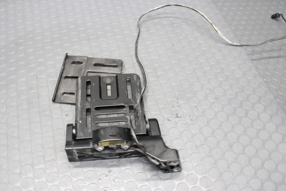 2010-2017 Harley Davidson Dyna Wide Glide Licensed Side Mount Bracket