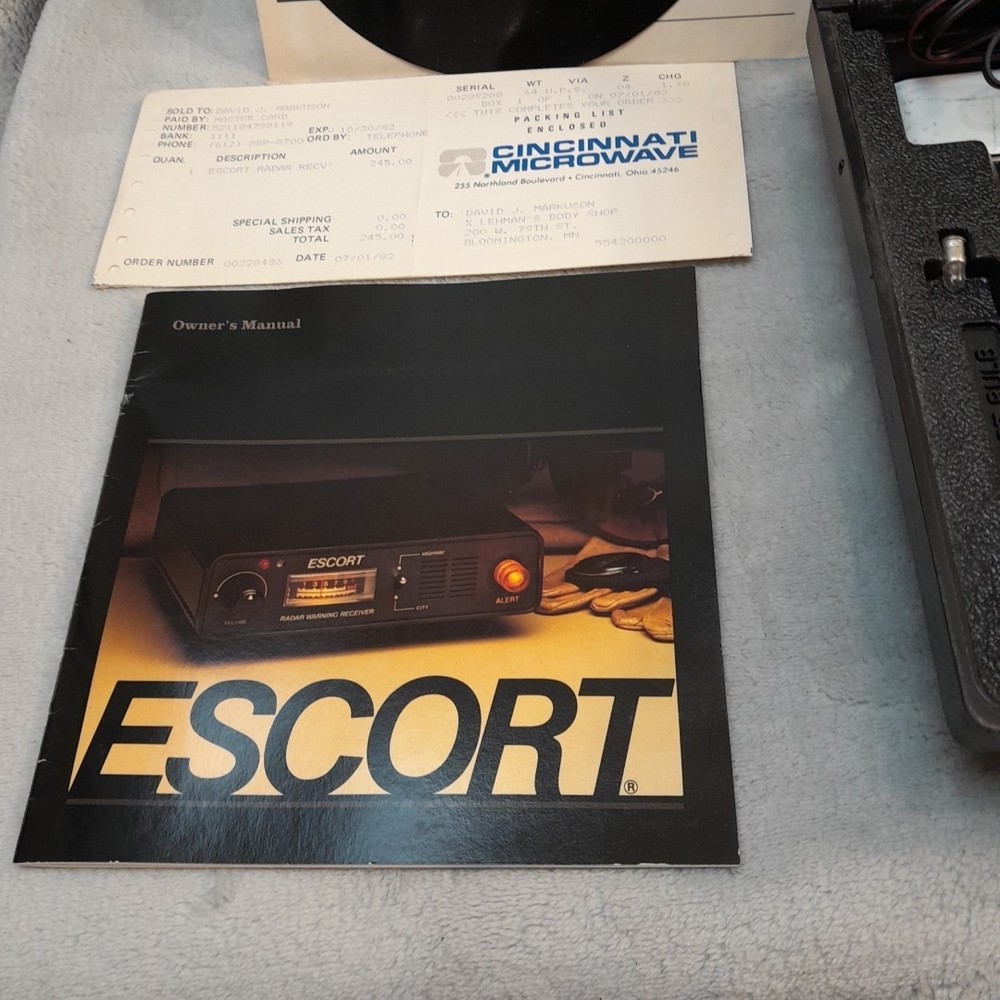 Vtg Escort Cincinnati Micro Radar Warning Receiver Detector Original Case & Disc