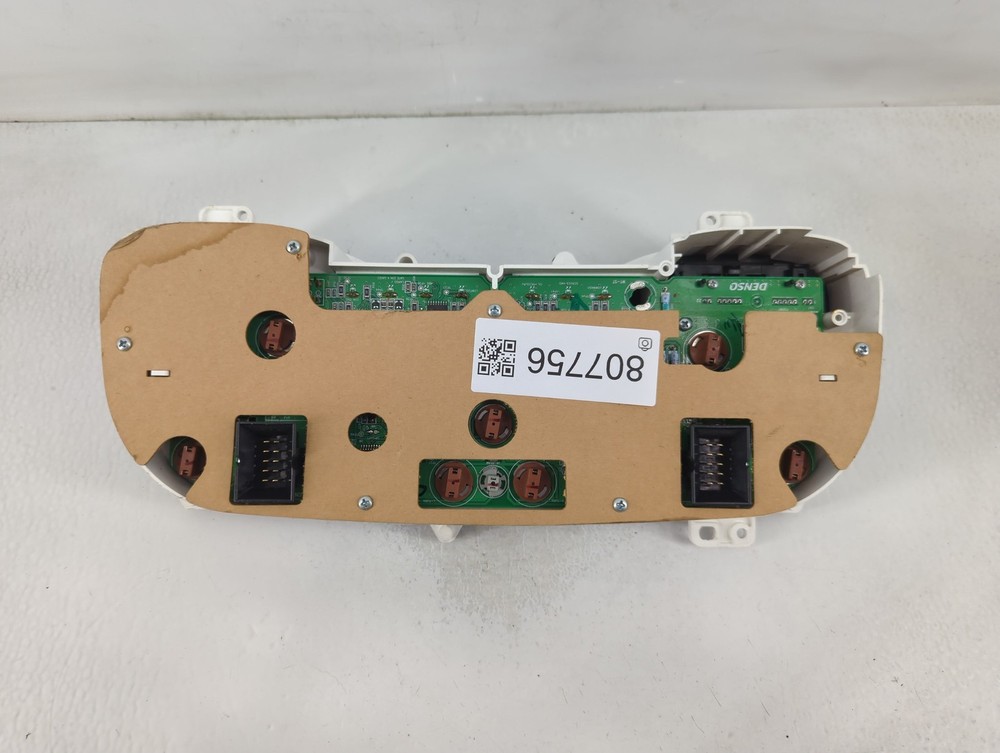 2003-2003 Dodge Durango Speedometer Instrument Cluster Gauges Q0J04