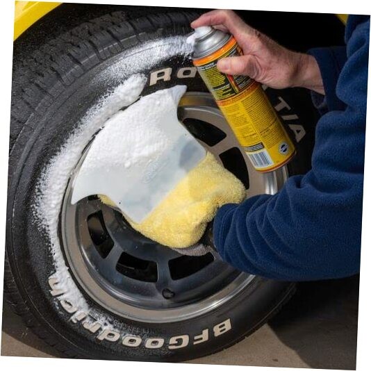 Extra Large Microfiber Auto Tire Scrubbing Mitt with Detachable Plastic Spray