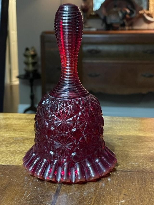 Fenton Daisy & Button Red Bell with Amberina Edge on Scallop