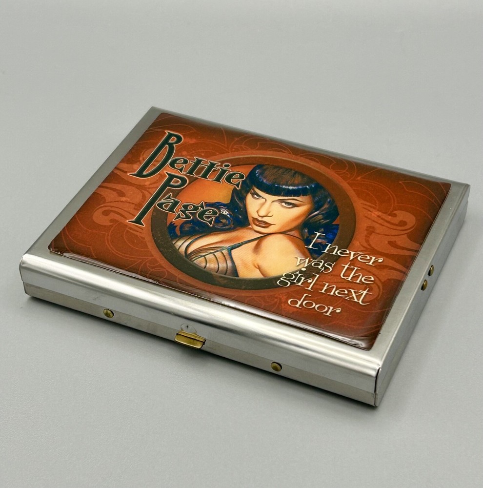 Bettie Page Retro Card Holder/Cigarette Case Medium