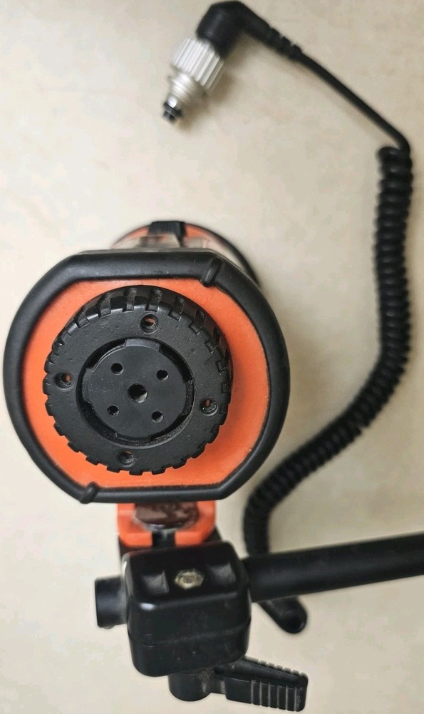 Nikonos SB-103 Underwater Speedlight Strobe cord Support