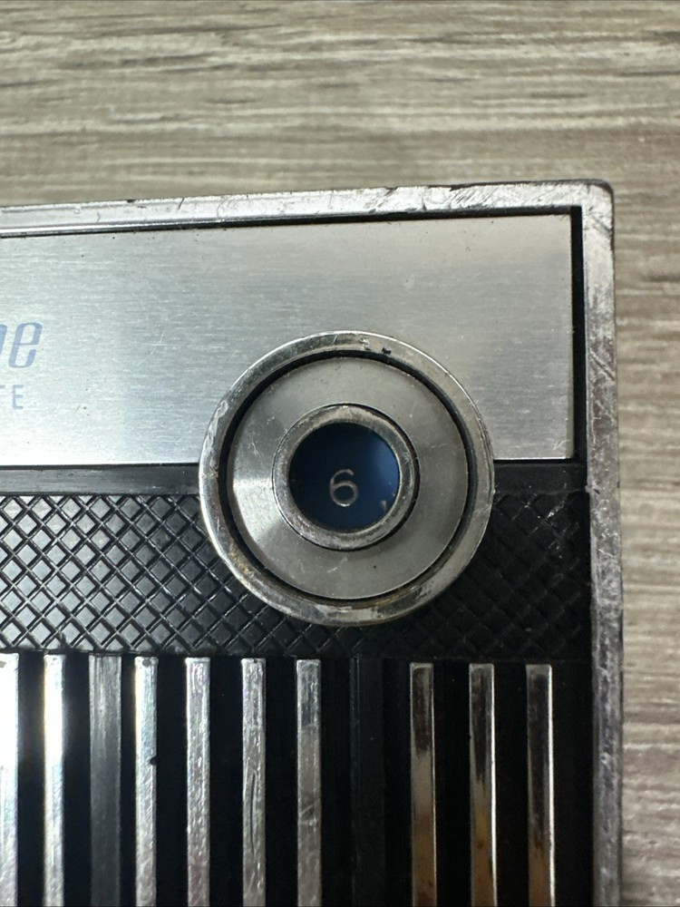 Vintage Realtone Solid State Transistor Radio Tested Working