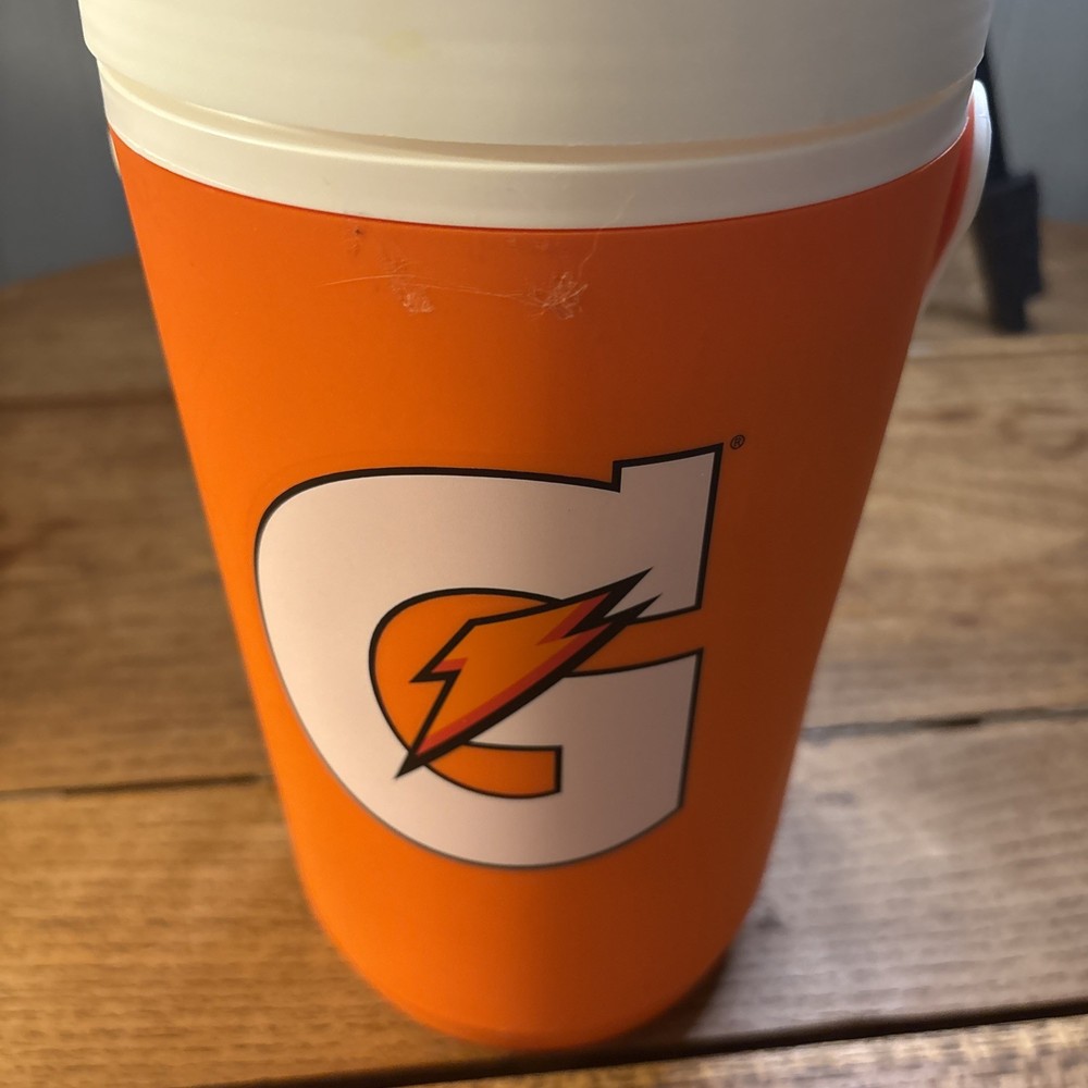 Gatorade Orange 64oz (1/2 Gallon) Cold Beverage Performance Jug Cooler
