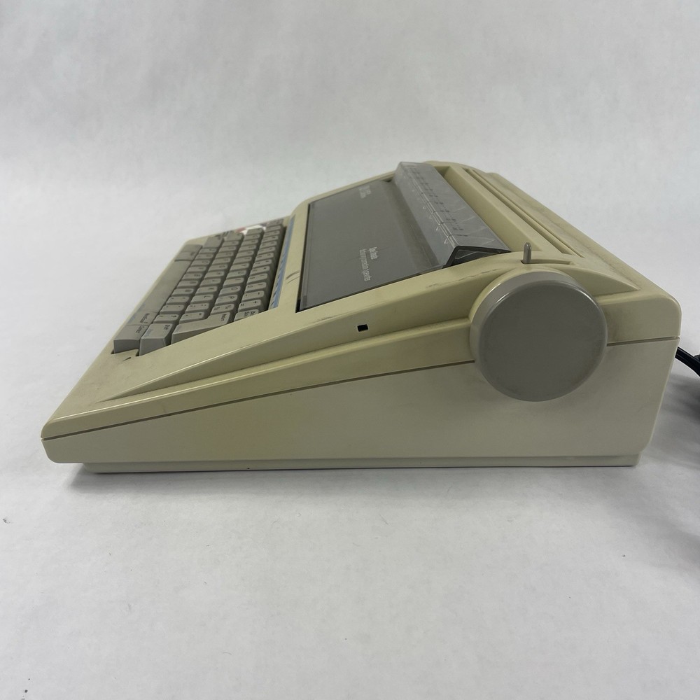 Smith Corona Spellmate 700 Electronic Dictionary/Correction Typewriter