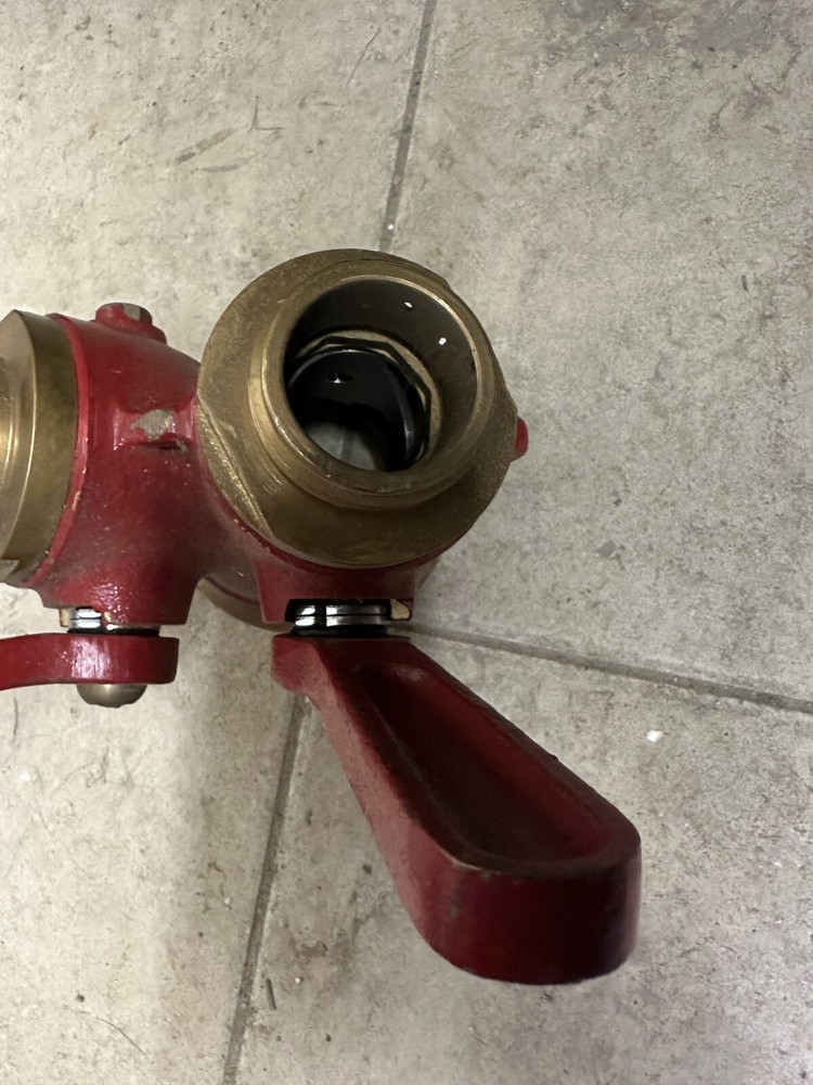Two Handle Fire Hose Valve Fitting, one inlet - two outlet
