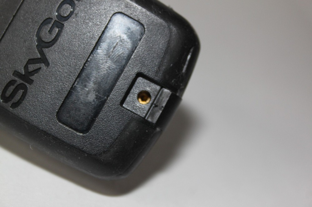 SkyCaddie SG5 Handheld Range Finder GPS