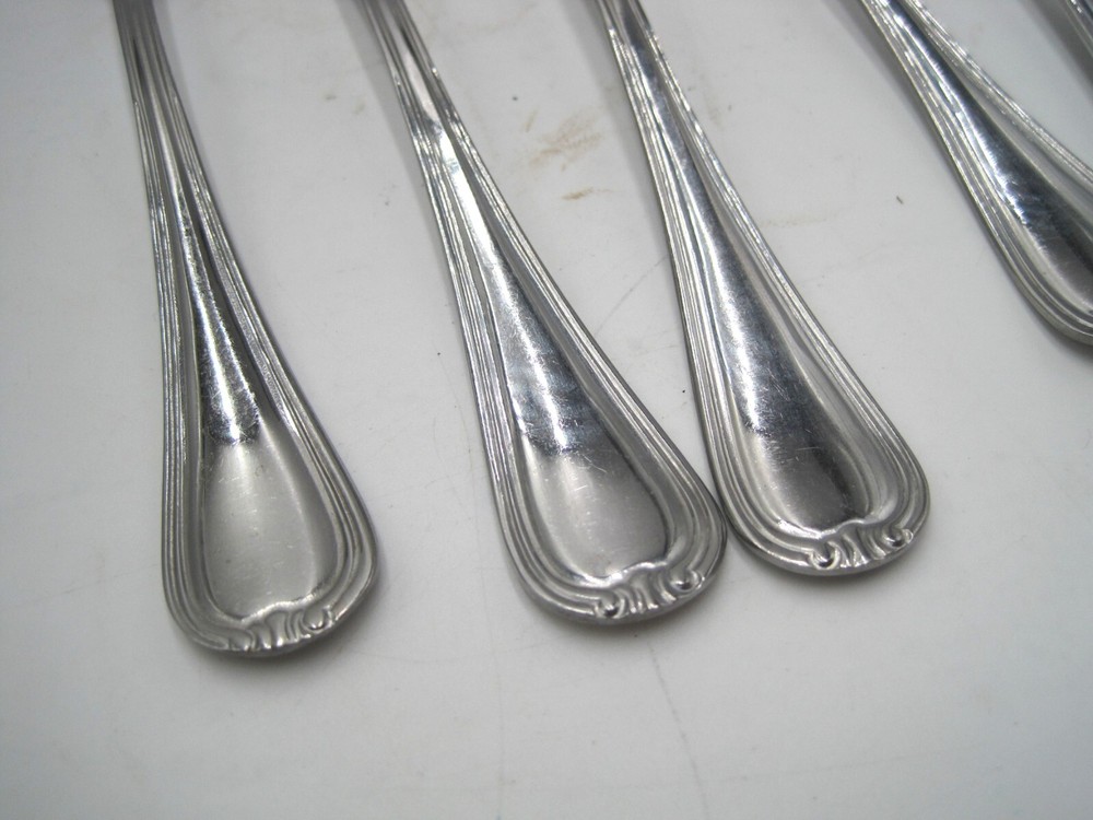 22 Pieces Cambridge CARLIE Stainless Flatware