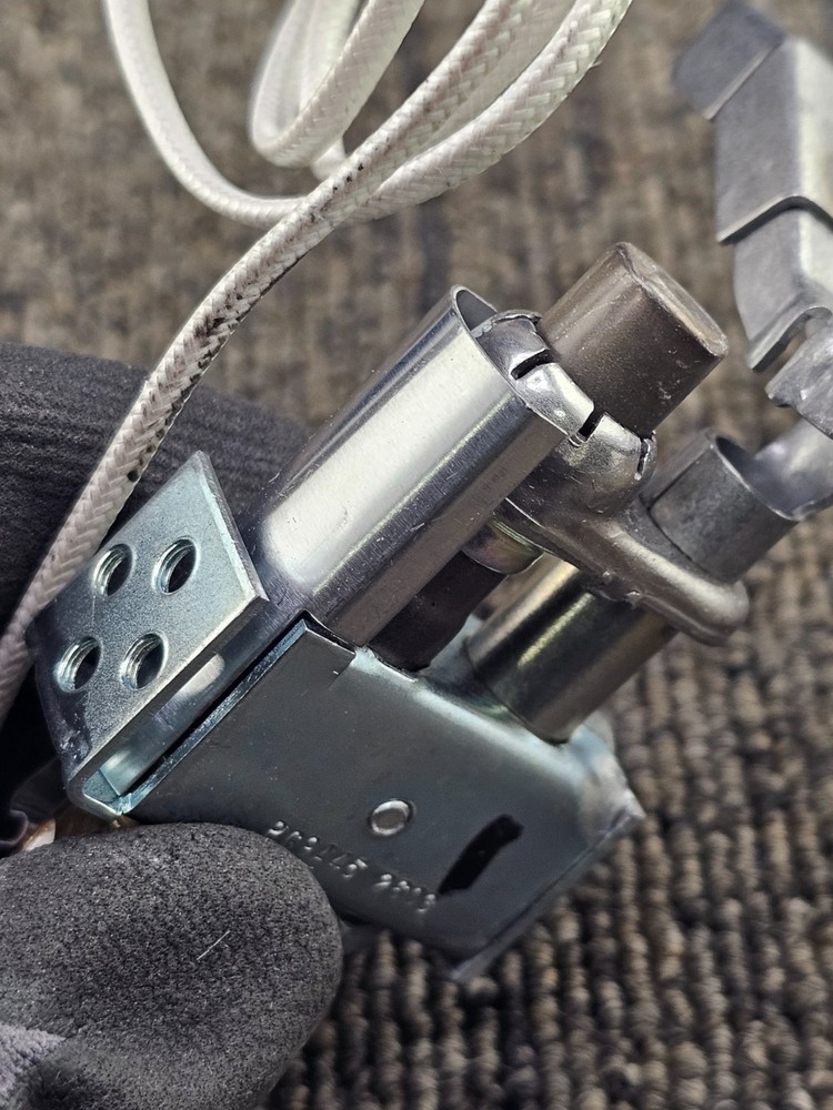 White Rodgers PG9A452603: Pilot Assembly Thermopile 101934F32