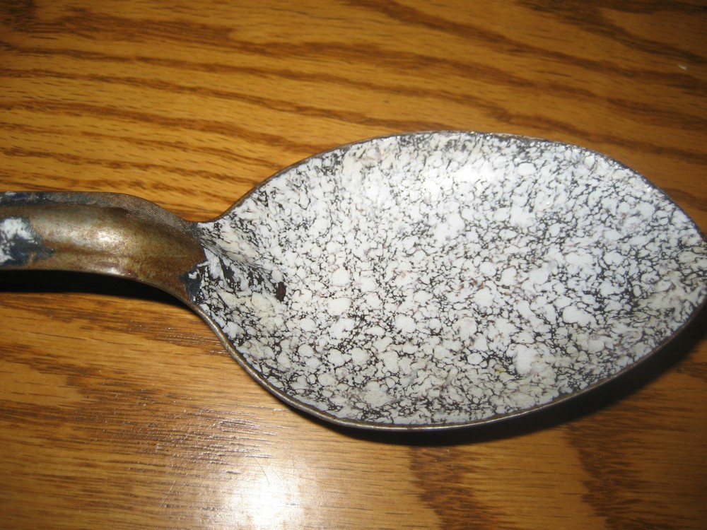 PRIMITIVE BLACK & WHITE SPECKLED GRANITEWARE METAL SPOON