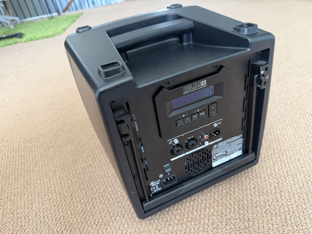 Mackie DLM8 2000W 8" Powered Active PA Speaker