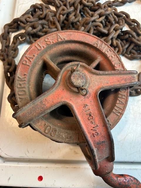 American Chain & Cable Co. Pulley 1/2 ton Wright Differential Block & Tackle