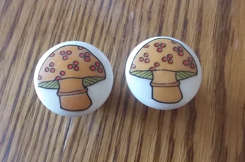 Ceramic Mushroom Print Drawer Pull   (1 pull)