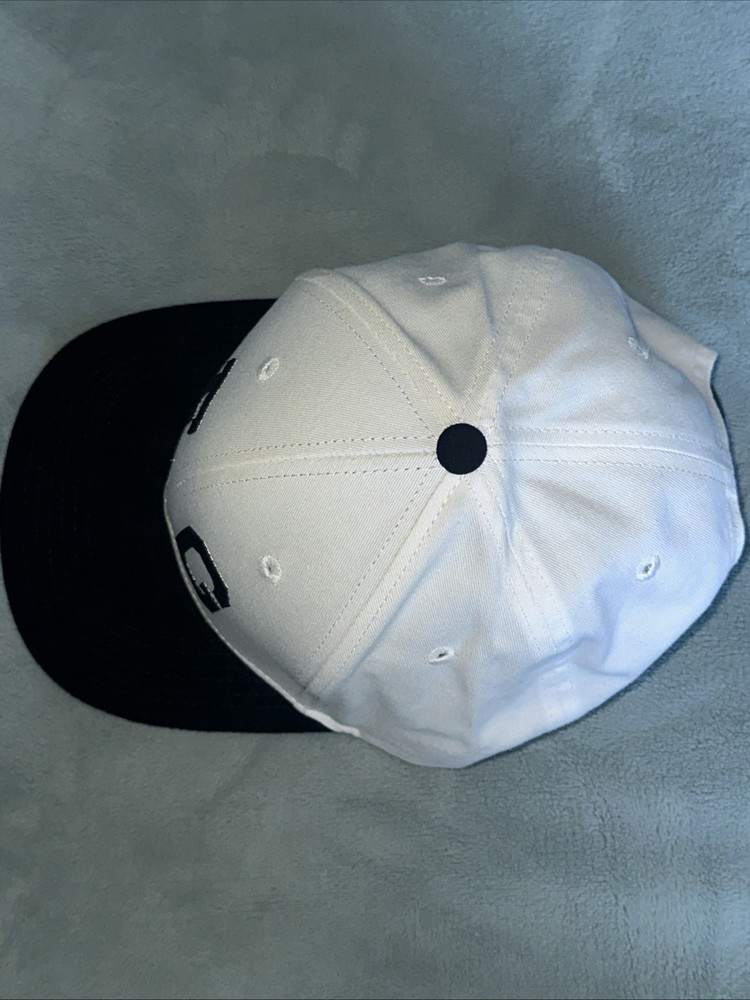 Fiori Golf Hat Strapback Cap White Black FG OSFM
