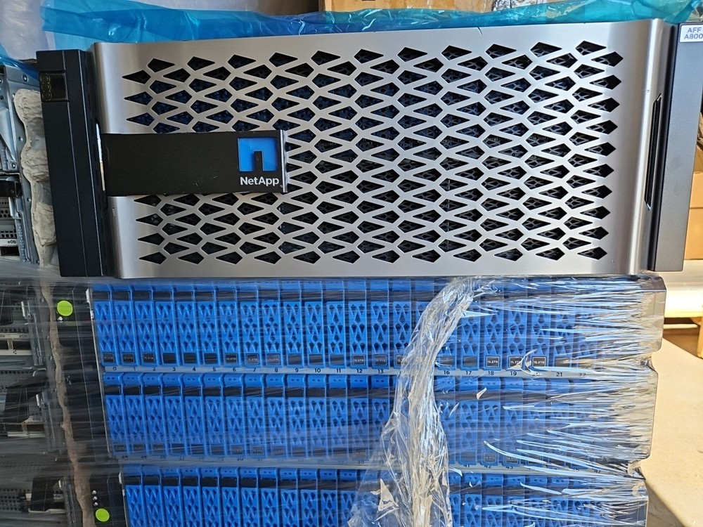NETAPP AFF-A800  DUAL CONTROLLER ALL FLASH FILER With License