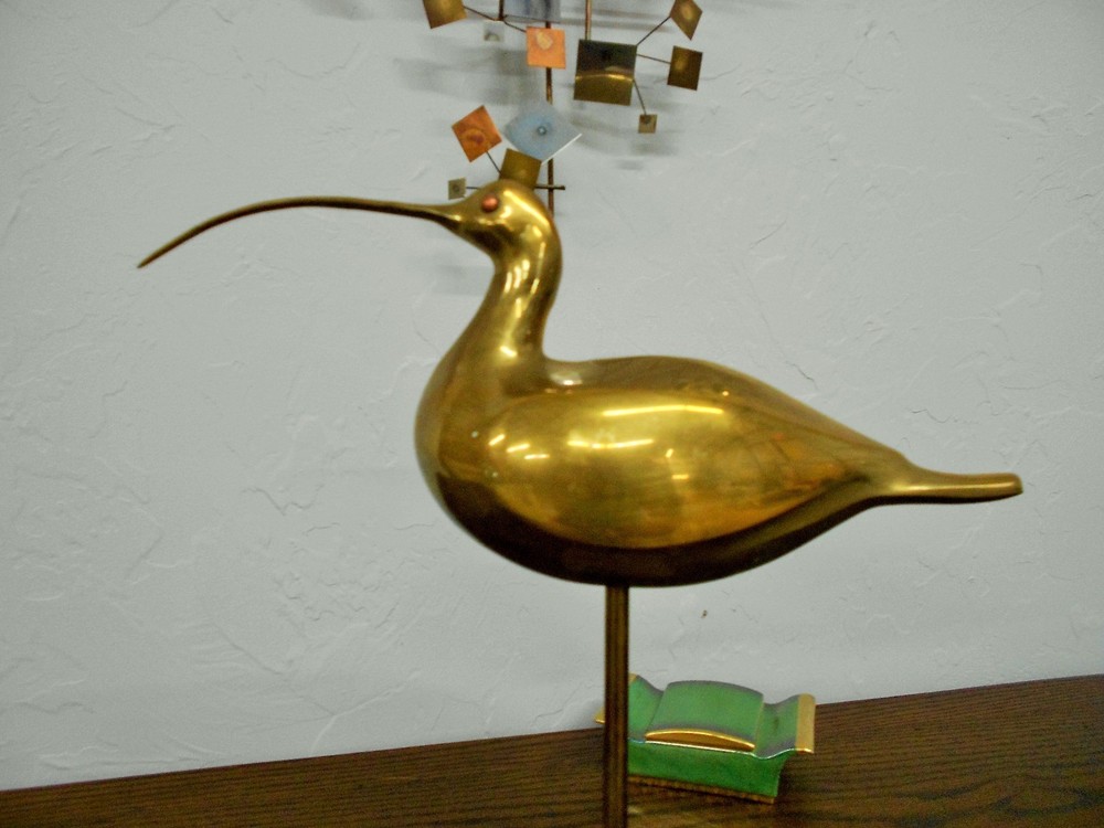 COOL, LARGE SANDPIPER SOLID BRASS HEAVY JERE ERA SUPER COOL