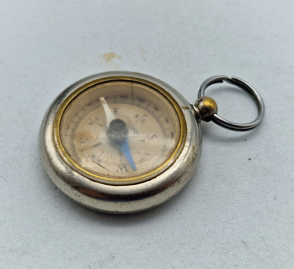 ANTIQUE BRASS COMPASS 34 MM.