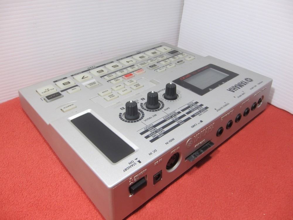 Yamaha SU200 Sampling Unit Loop Sampler Very Good Tested w/ power supply, 128MB