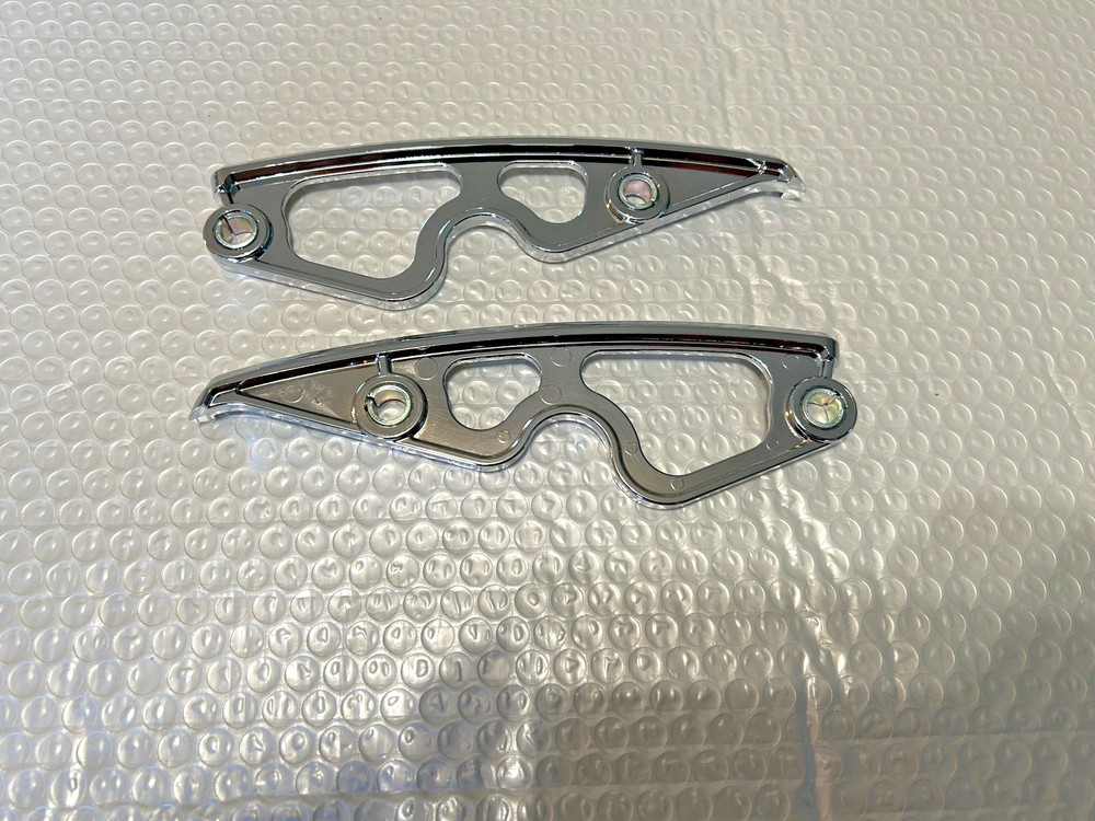 Used Harley-Davidson Chrome Saddlebag Fender Support Chrome Inserts 90200547