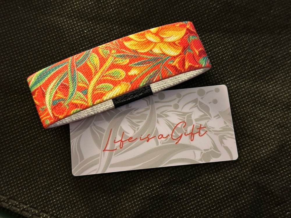 Life Is a Gift Zox Strap Reversible Wristband NEW Medium