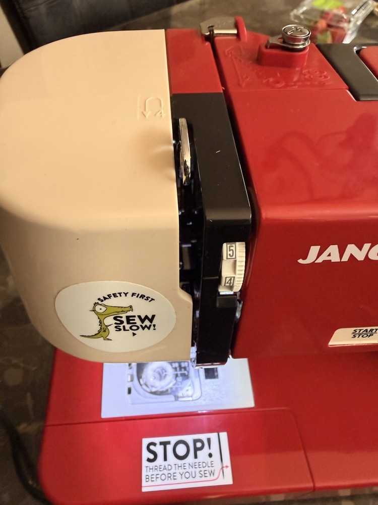 Janome Travel Mate 30 Computerized Sewing Machine TM30