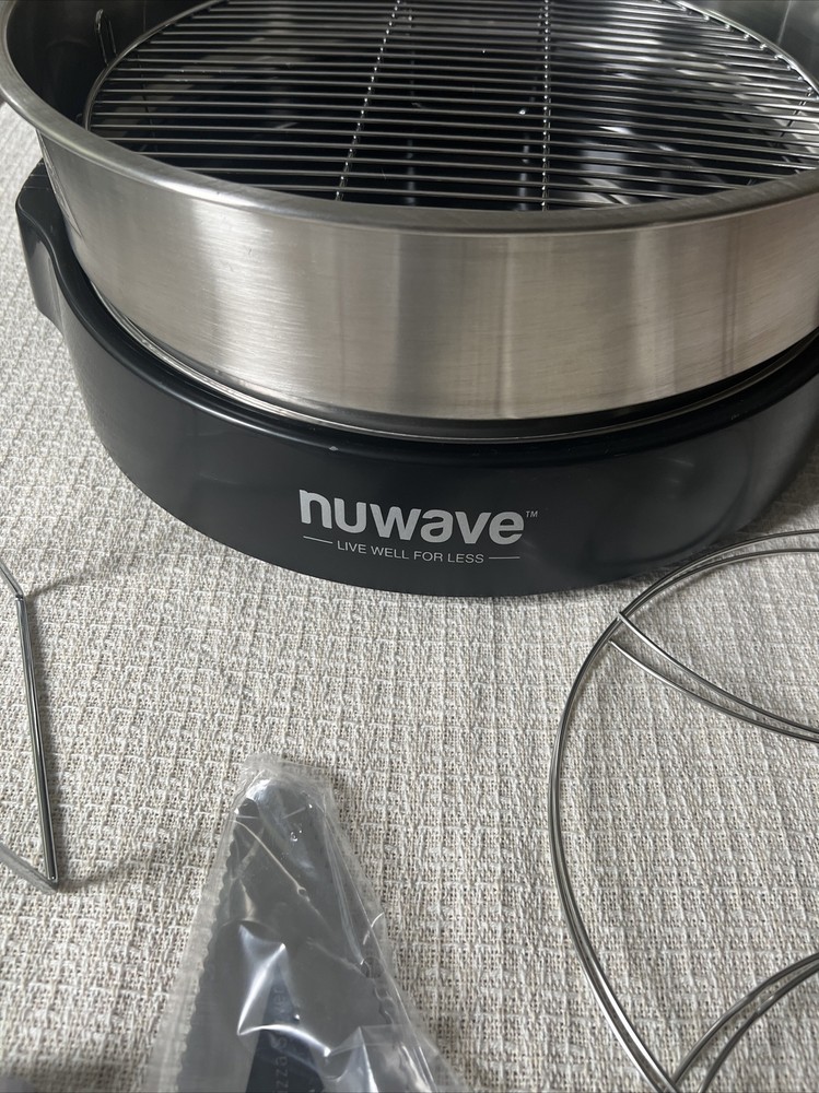 Nuwave Pro Plus Infrared Oven w Metal Extender Ring & Pizza Kit Model 20604