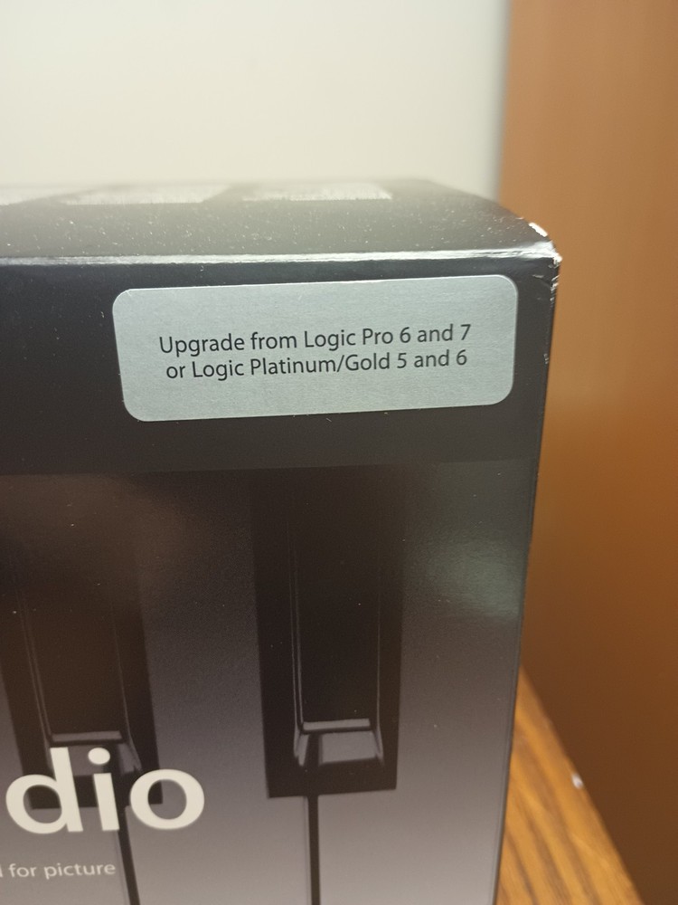 Apple Logic Studio Logic Pro 8 Complete Box & Materials - Vintage Software 2007