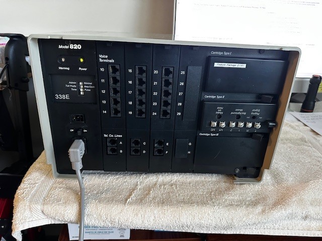 Merlin 820 Phone Control Unit AT&T