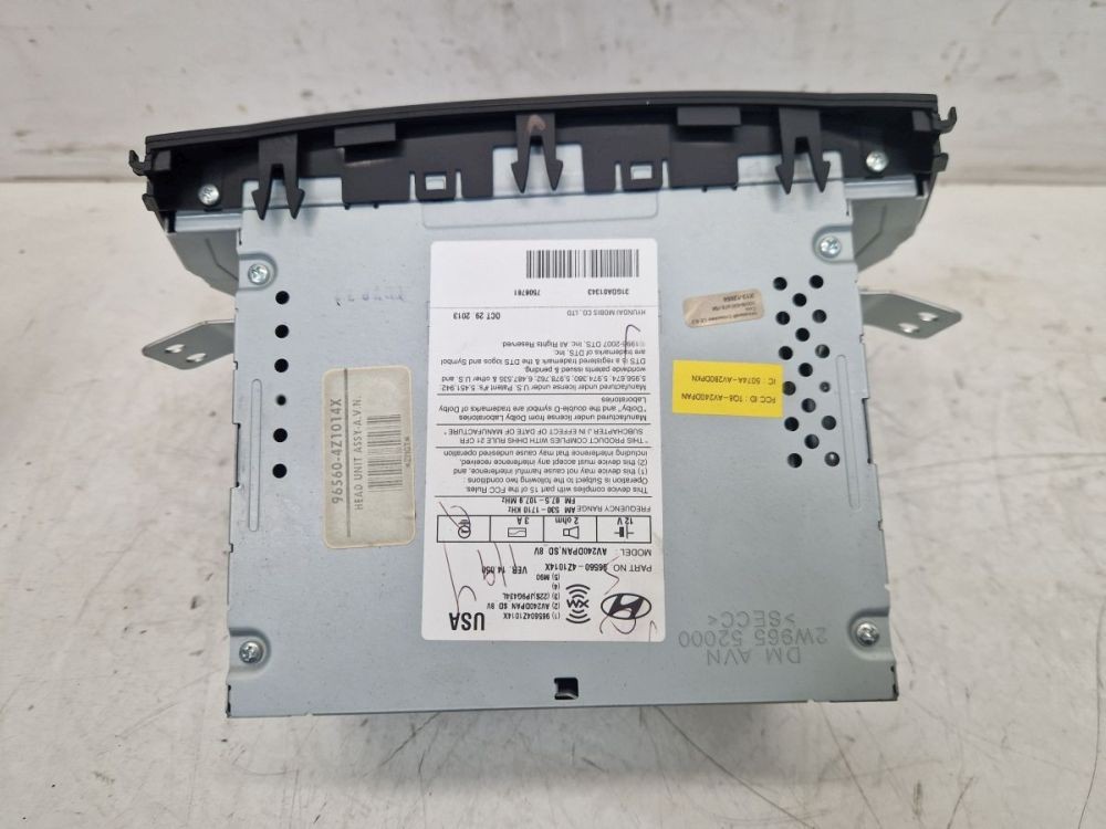 Radio Navigation System Combination Multimedia US Version * Code Not Available