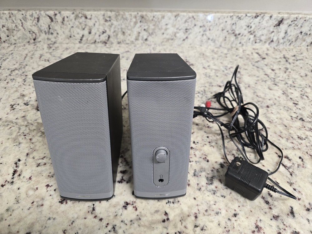 Bose Companion 2 Series II Multimedia Speaker System POWERS ON Untested!!