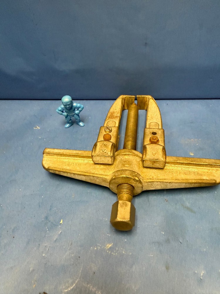 Baldur Gedore Universal Puller 2-Arm Pattern 1.06/1A