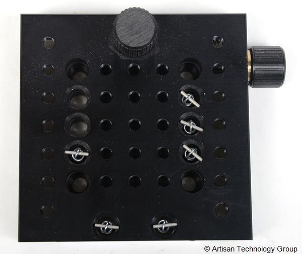 Newport 4"x4" Adjustable Stage