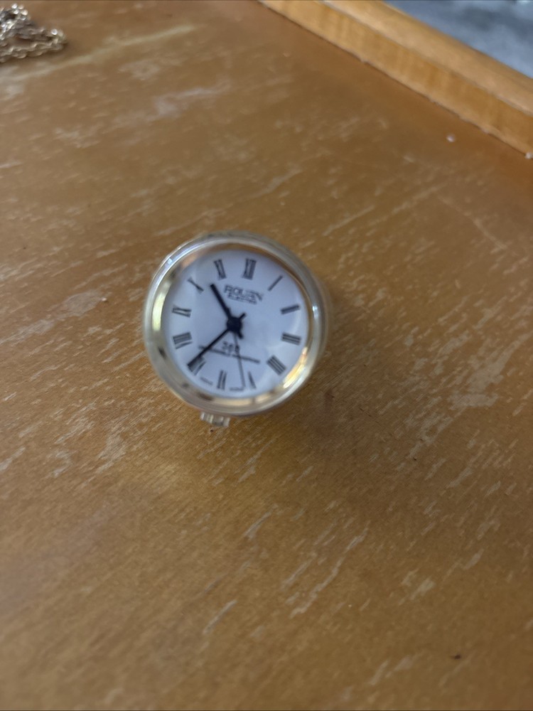 Rouan Desk Clock