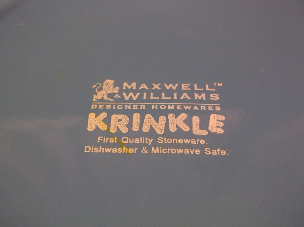 Maxwell & Williams Krinkle Salad Plate Blue