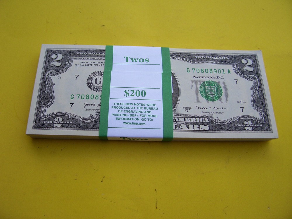 ✯Lot of 5 NEW Uncirculated Two Dollar Bills Crisp $2 Sequential Note 2017: