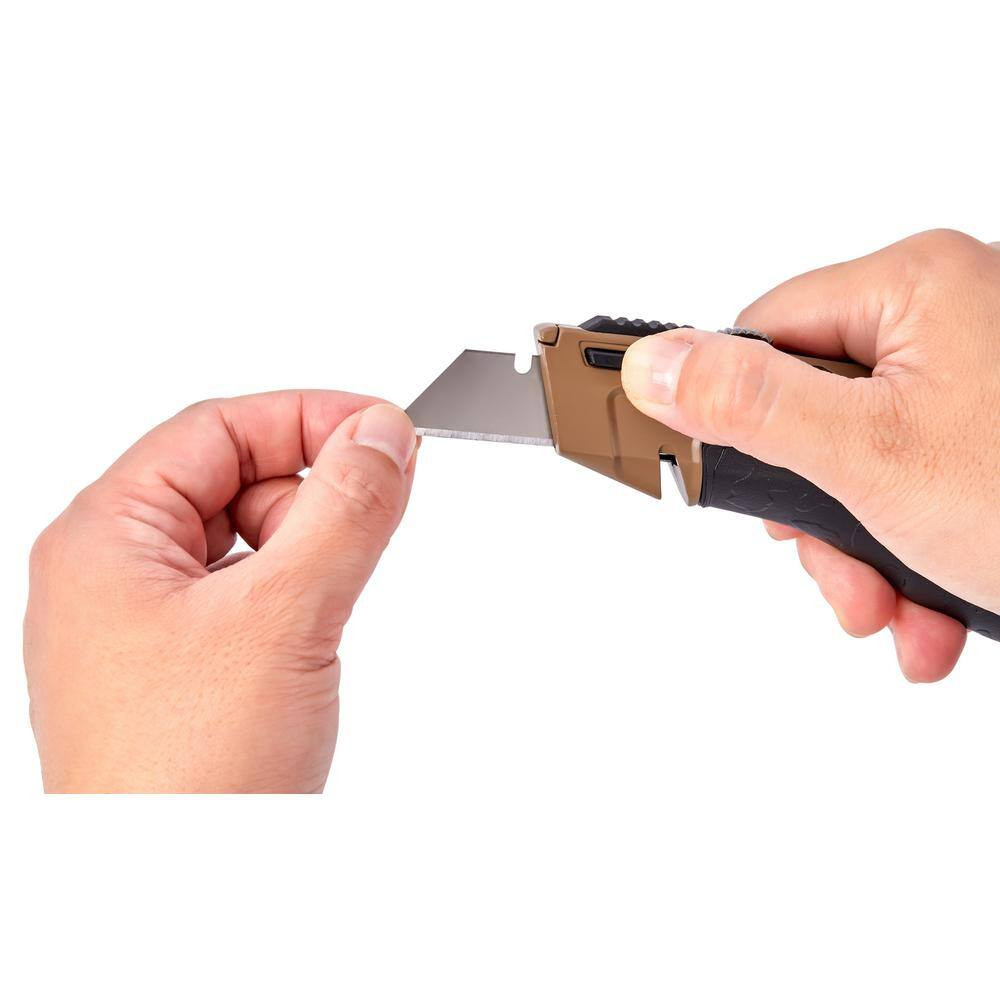 Utility Knives with Retractable Blade, Includes 5 Extra Blades in Handle Storage