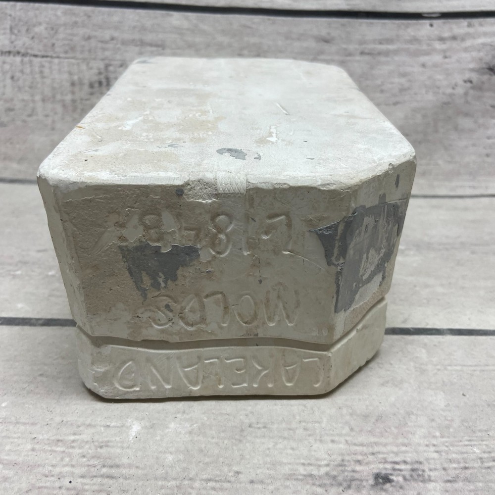 Lakeland Molds Ceramic Casting Mold Praying Hands & Cross Base #L-184B