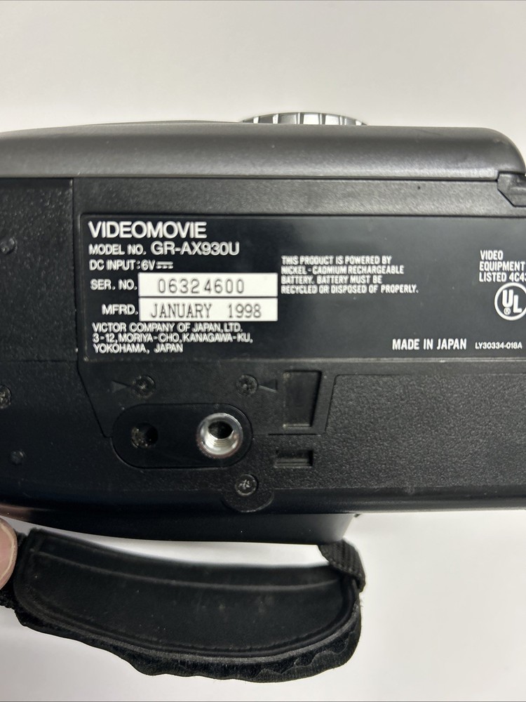 JVC GR-AX930U Videomovie Compact VHS Camcorder Video Camera *Untested*