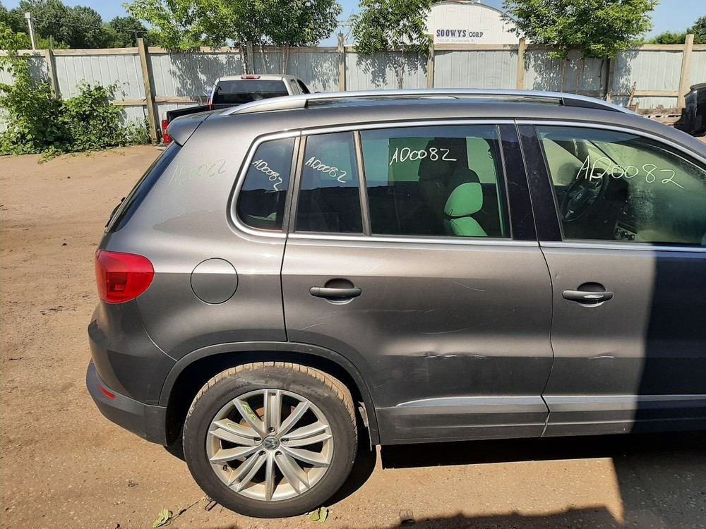 TIGUAN 2013 Headrest 1014244