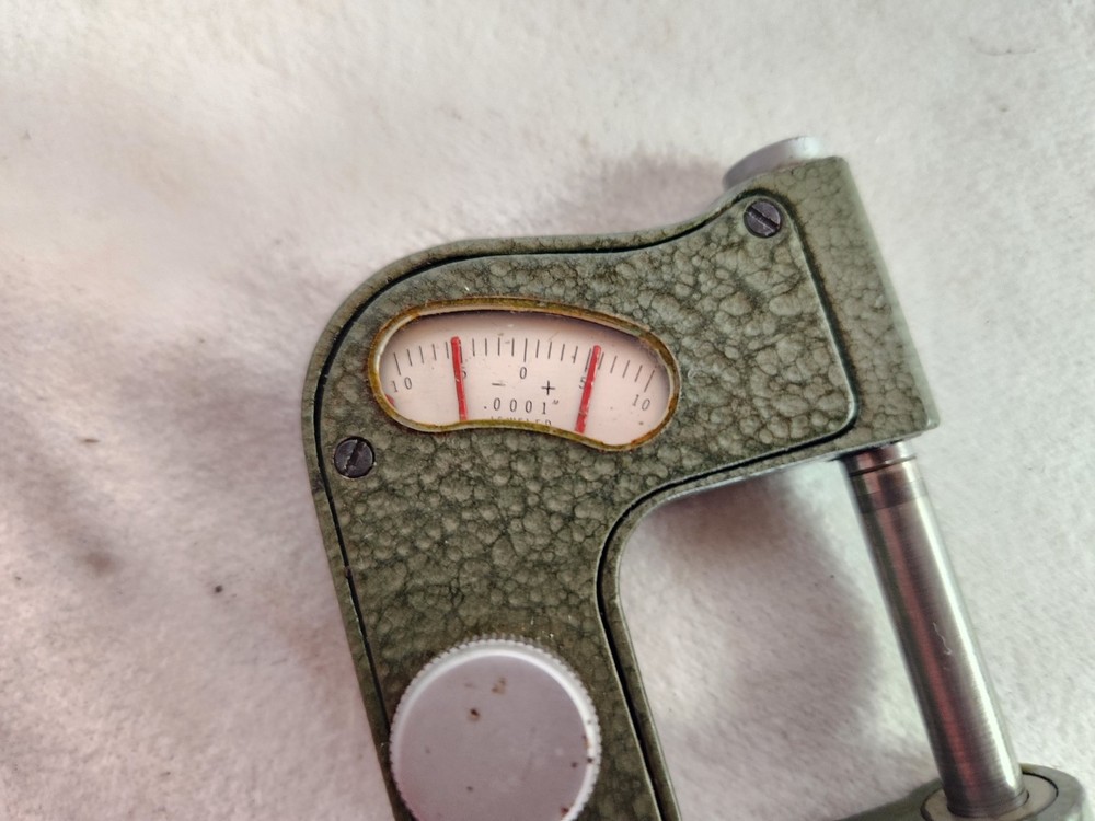 Mitutoyo Indicating Micrometer 0-1” 510-202 .0001" Resolution