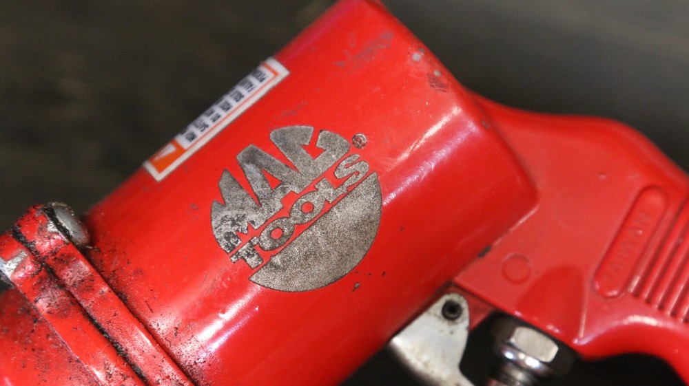 MAC TOOLS Air-Powered Grease Gun free shipping