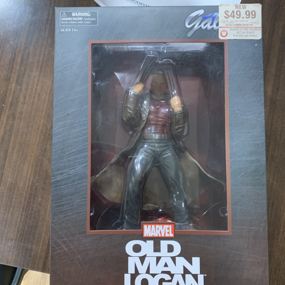 2017 Diamond Marvel Gallery Old Man Logan Statue 9” Tall