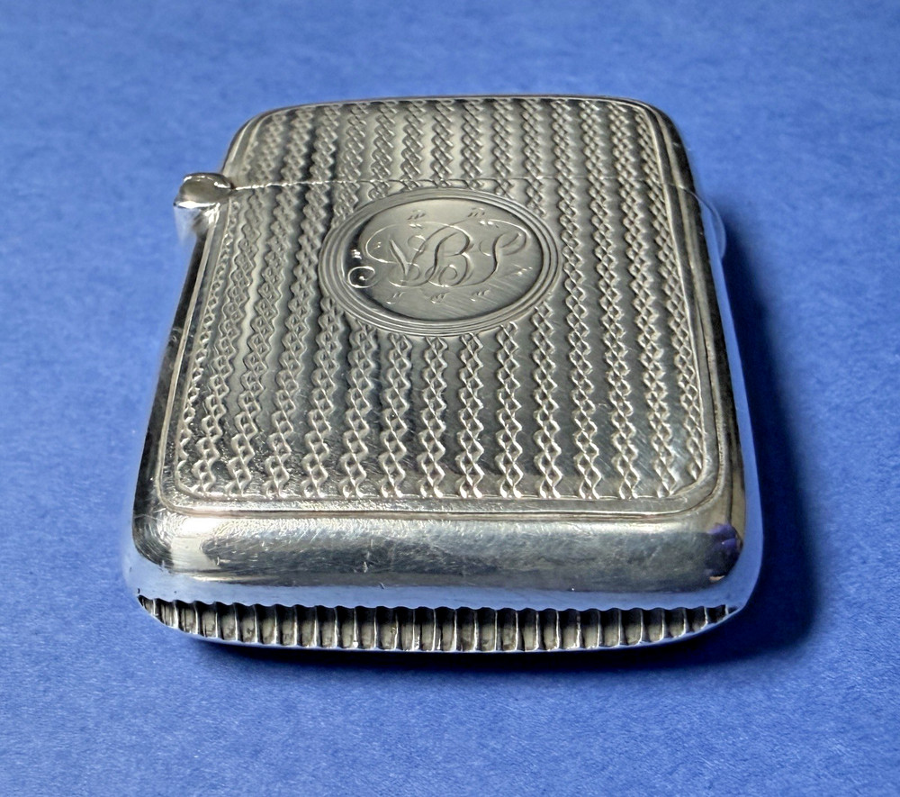 VICTORIAN SOLID SILVER WIDE VESTA CASE LONDON 1892 BY SAUNDERS & SHEPHERD
