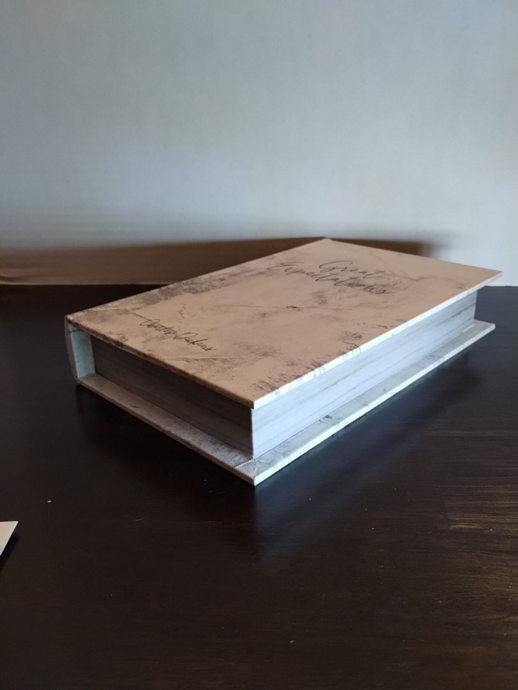 Book Hidden Compartment Safe Box Home Library Shelf “Great Expectations”