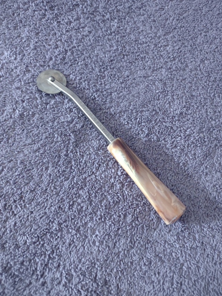 Vintage Dritz Tracing Wheel Bakelite Butterscotch Handle Sewing Pattern Tool 6”