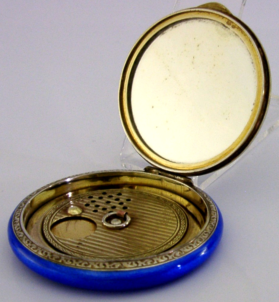 BEAUTIFUL SOLID STERLING SILVER ENAMEL COMPACT BOX 1927 ANTIQUE