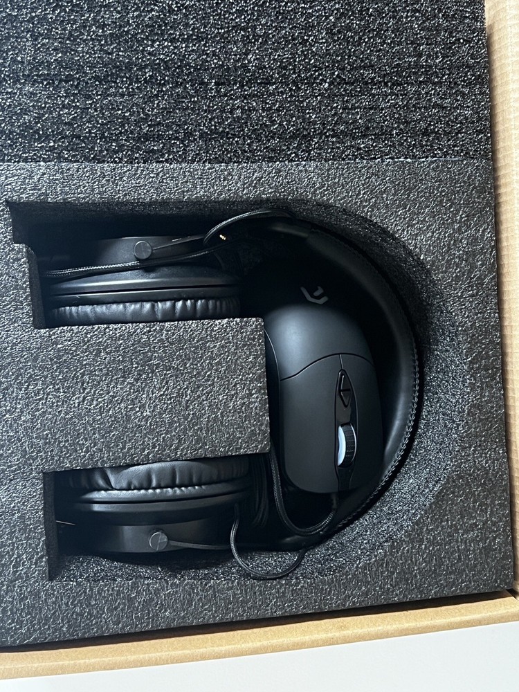 Atrix PC Gaming Bundle, Gaming Mouse, RGB Keyboard, Streamer Headset, Mouse Pad