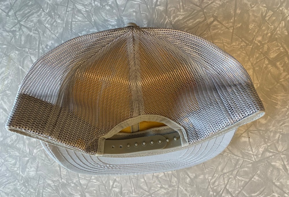 Vintage NOS trucking hat with patch STIHL chainsaw