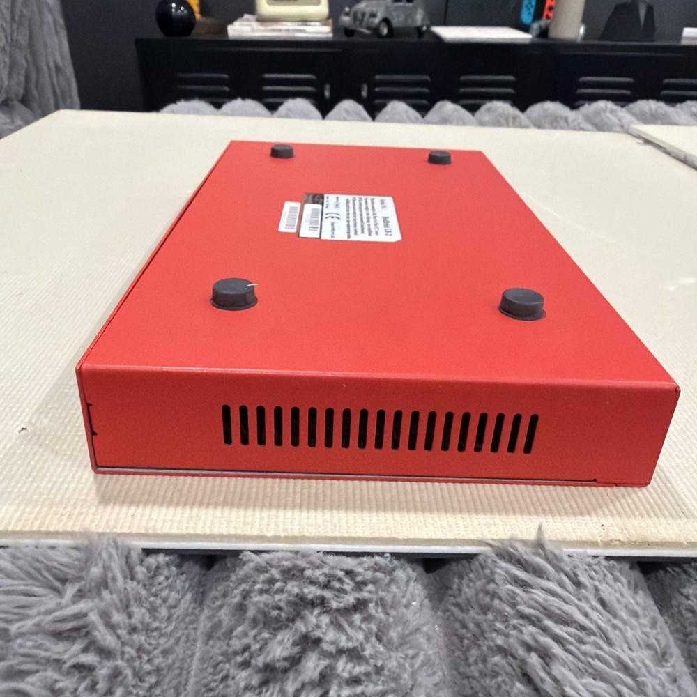 Model HOTBRICK LB-2 Dual WAN Firewall Router